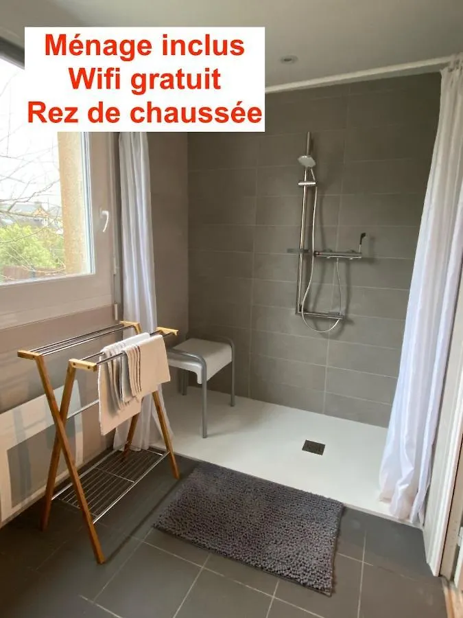 Residence Des 3 Iles, En Plein Centre-Ville, A 5 Min Des Plages, 3 Appartements Neufs Étables Apartament